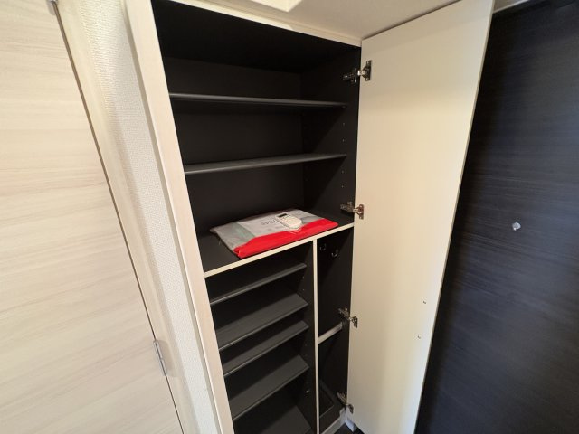 プレサンス三宮東フィールの収納