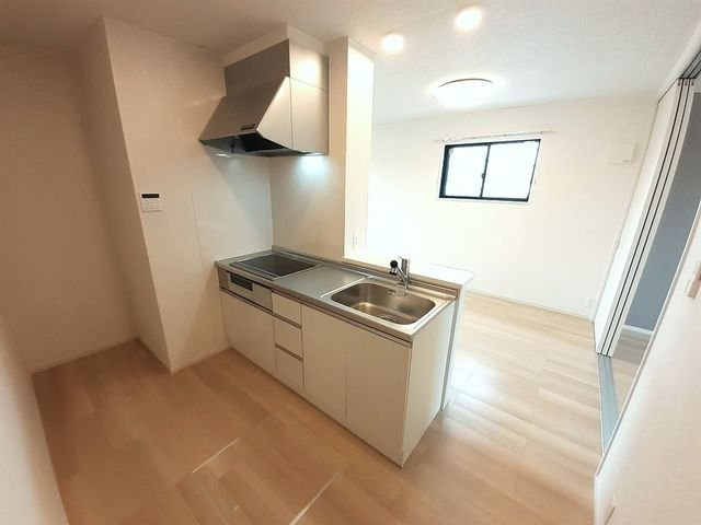 プロムナード北泉のキッチン|きれいなキッチンです