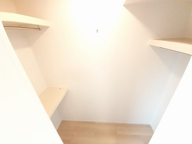 プロムナード北泉の収納|専用の収納スペースです