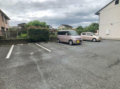 【駐車場】 | スバル飯泉 | 駐車場です