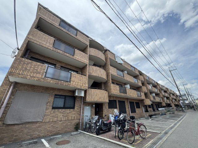 アヴィタシヨン岡町