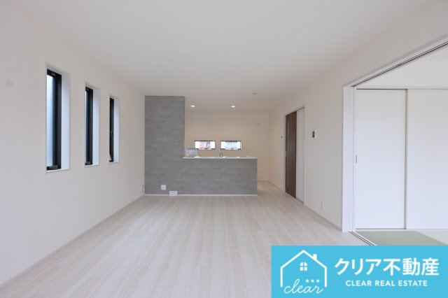 【居間・リビング】 | 伊勢崎第3国定町　リーブルガーデン　2号棟 | 家族揃っての食事が楽しくなる広々としたダイニング♪
