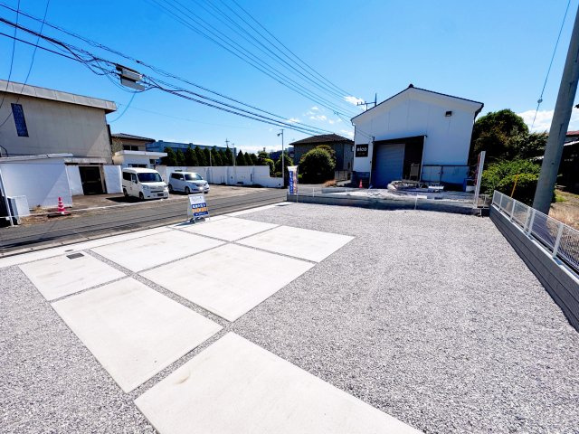 Livele Garden桐生市第27相生町　新築住宅1号棟の前面道路含む現地写真