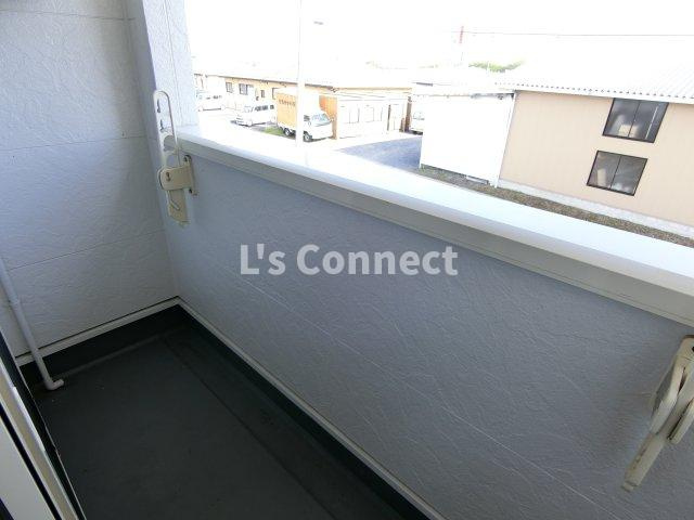 【バルコニー】 | サウザンド　リーフ | ２階のお部屋で洗濯物もたくさん干せます。