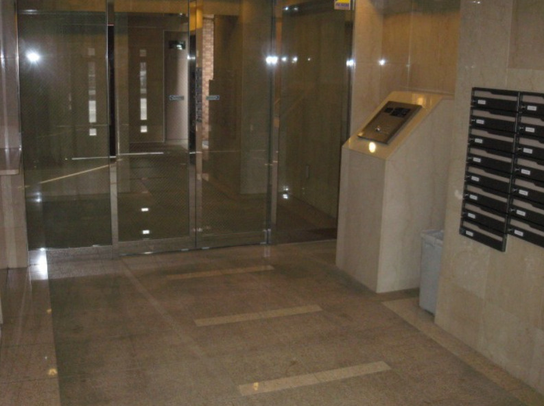 ドルチェ笹塚壱番館のロビー