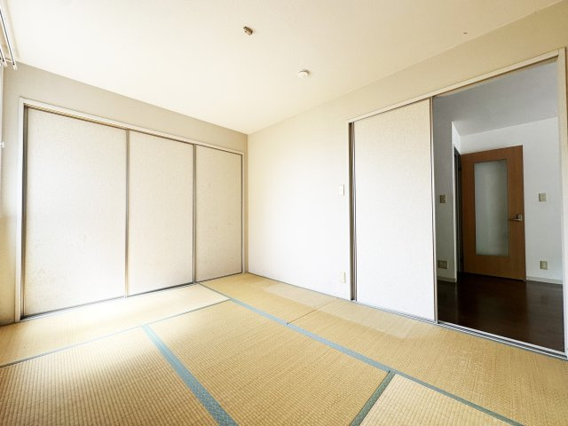 クレセントハイツの和室