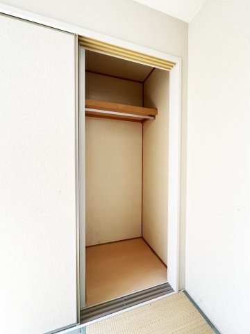 クレセントハイツの収納