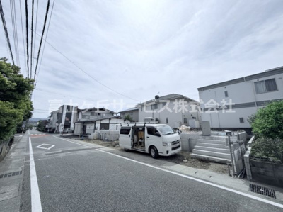 【外観】 | 三島市藤代町 4期 新築一戸建て 2号棟 | 現在建築中の外観画像です。ご内覧は同じメーカーの完成物件へご案内いたしますので、いつでもご相談ください！