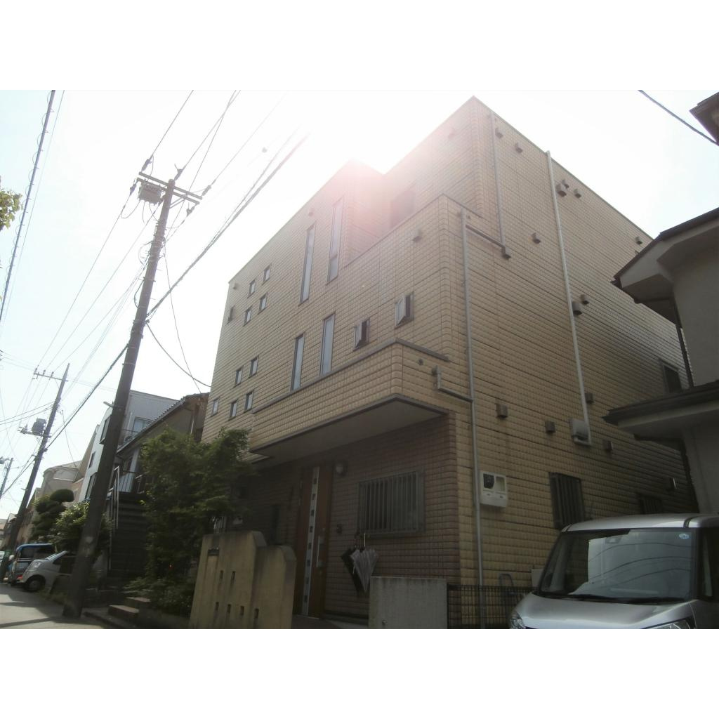 Ｍ．Ｔ．Ｊ　Ｕｒａｓｉｍａ　ｈｉｌｌｓ