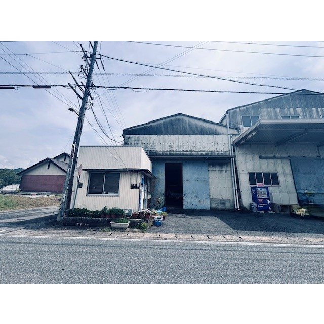 山県市大森の倉庫のその他