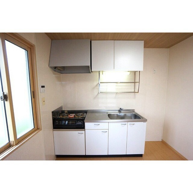 岐阜市日野東２丁目のアパートのキッチン