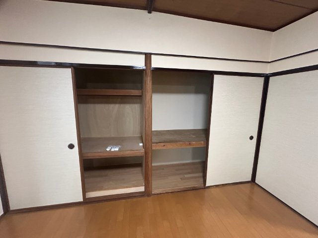 前田ビルの収納
