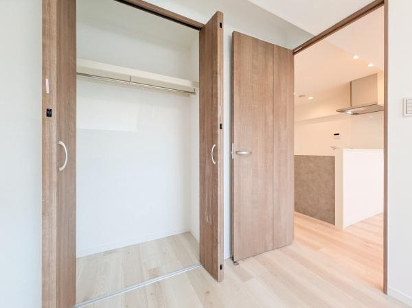 ライオンズマンション磯子第５の収納|これだけ収納があると助かりますね！
お荷物の多いご家族も安心です！
