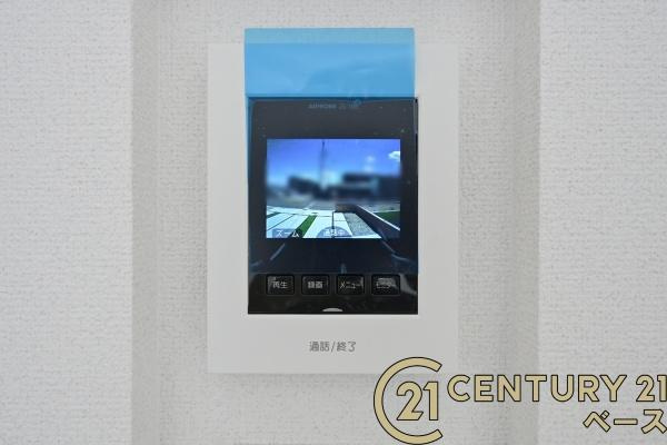 奈良市押熊町の新築一戸建の内観：施工例|■ＴＶモニター付きインターホンで防犯対策もバッチリ！来客も一目でわかり安心です！■