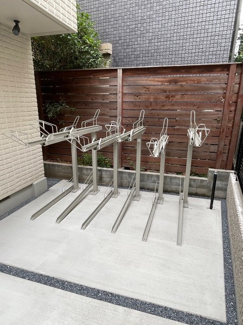 コスモスのロビー|★敷地内駐輪場★
