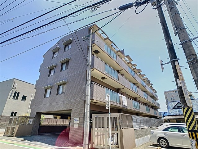 レジデンス西大濠の外観
