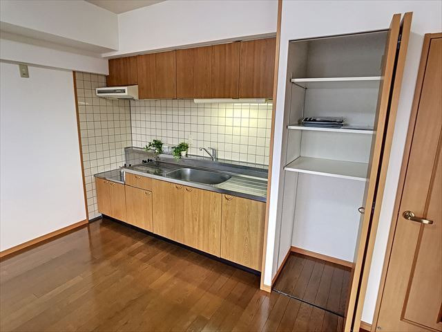 レジデンス西大濠のキッチン