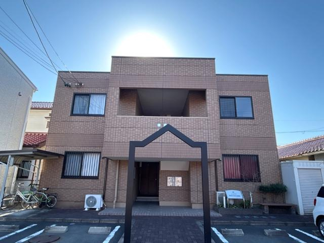 ヒルズ伊勢山の駐車場|外観写真（昼）