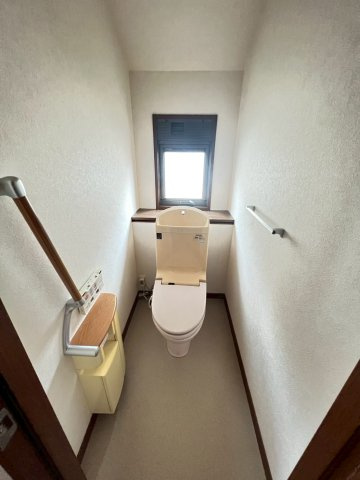 花林苑戸建のトイレ