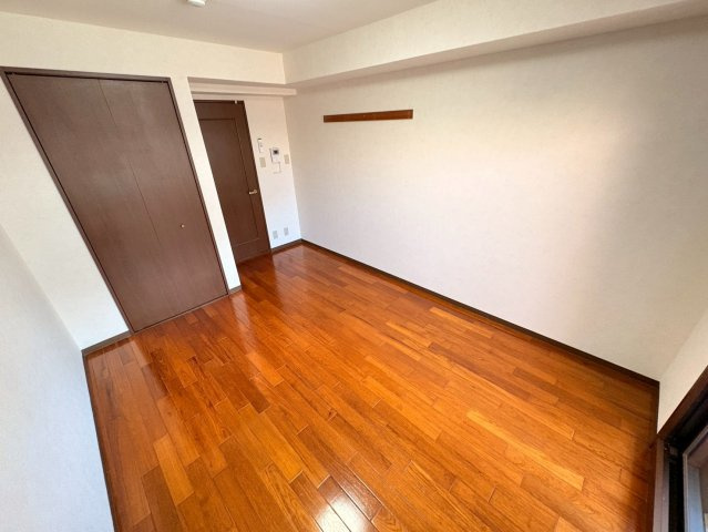 シティパレス富雄北の洋室
