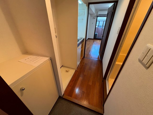 シティパレス富雄北の玄関