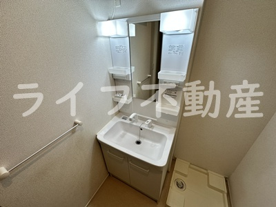 ラ・パルムドールの独立洗面台|使いやすい独立洗面台です