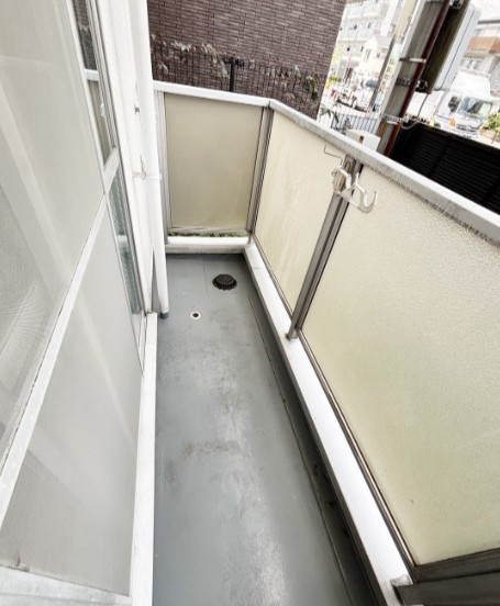 横浜市都筑区東山田町の賃貸マンションのバルコニー