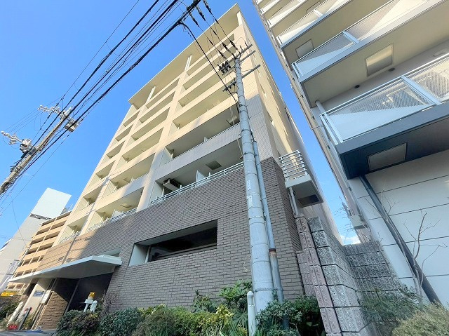 グランシャルマン新大阪の外観