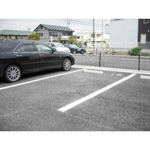 サウスウィンドAの駐車場