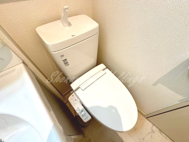 藤沢市藤沢のアパートのトイレ