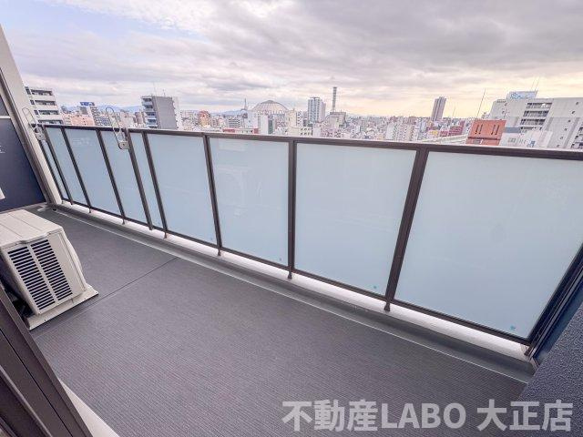 プレサンス九条グランデリーヴのバルコニー