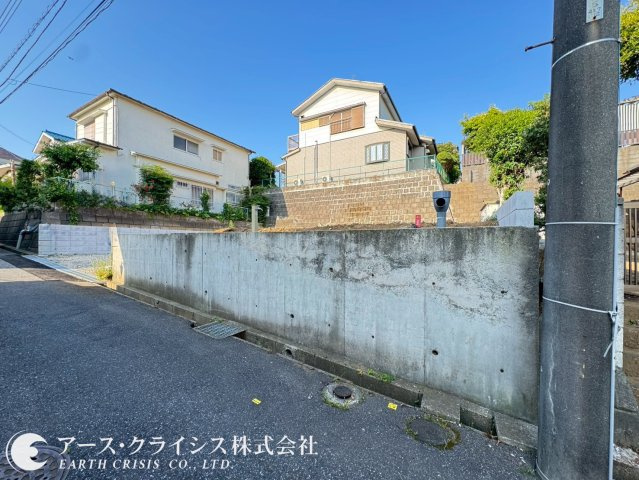 【外観】 | 船橋市西習志野312① | 現況更地にてお引渡しとなるので、解体費用等の初期費用も軽減できるのも嬉しいポイントです♪注文建築用地に最適な立地です！
