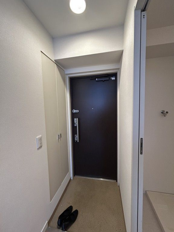 ショーソン上沢の玄関