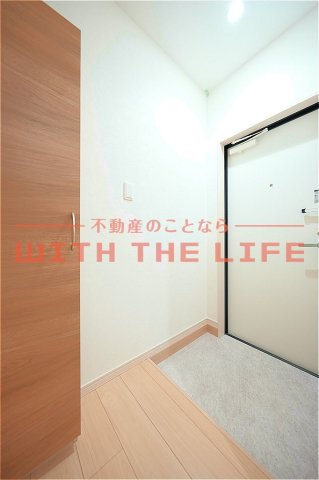 THE NOBLES（ザノーブルス）諏訪野町Ⅱ【キャッシュバック対象物件】の玄関|※同建築会社施工物件の写真　※現状優先