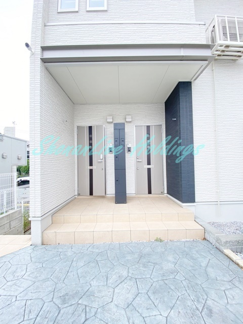 藤沢市羽鳥４丁目のアパートのエントランス|清潔感のあるエントランスです♪