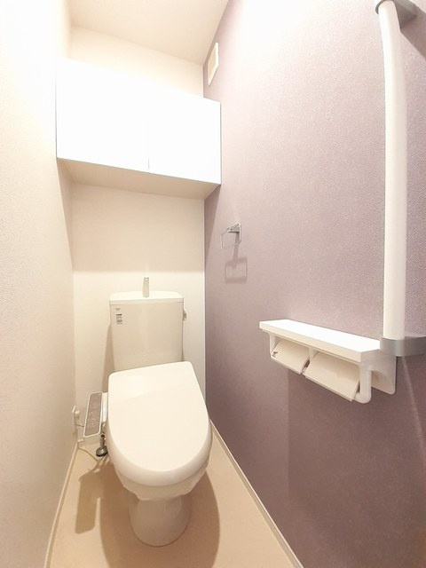 藤沢市羽鳥４丁目のアパートのトイレ|清潔感のあるトイレです