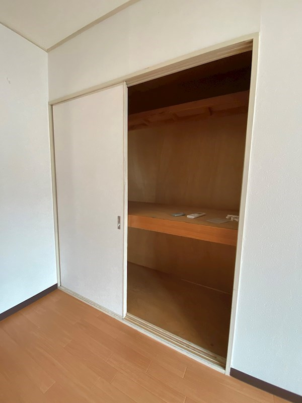柳本マンションの収納|たっぷりとした収納スペースです