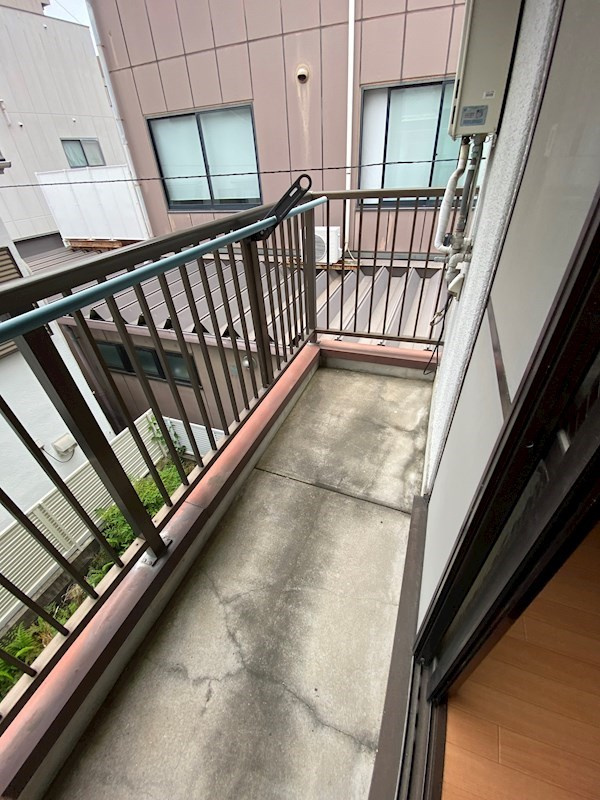 柳本マンションのバルコニー|陽当たり良好なバルコニーです