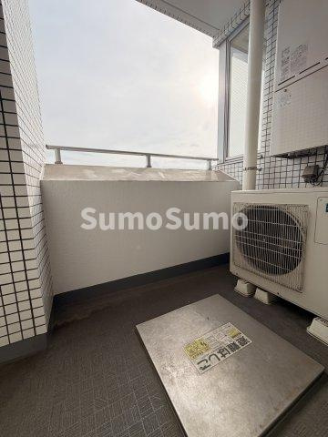 ルフィット神宮北参道のバルコニー|外からの目が気にならないバルコニーで洗濯物が干せます
