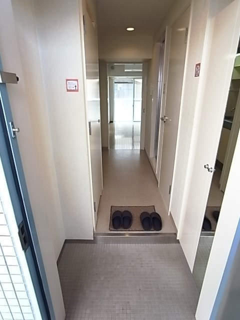 サンクレスト西宮の玄関