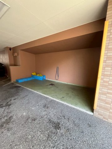 西宮市松原町の賃貸マンションの外観