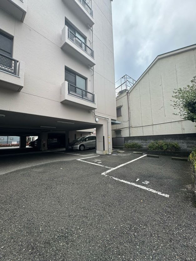 神戸市兵庫区荒田町３丁目の賃貸マンションの外観