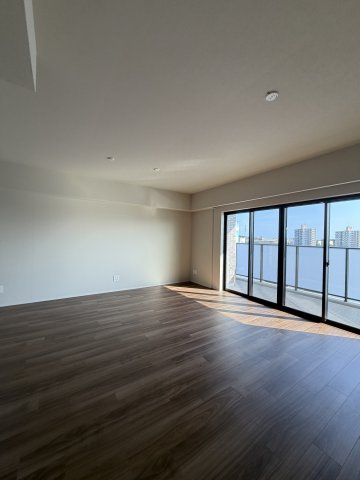 リビオシティ神戸名谷の洋室
