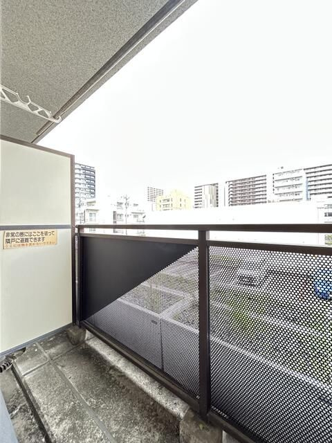 相模原市中央区相模原２丁目の賃貸マンションのバルコニー
