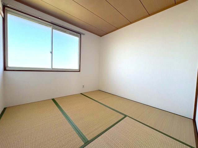 グリーンヒル小金台D棟の和室