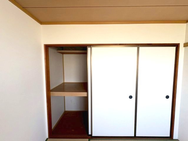グリーンヒル小金台D棟の収納