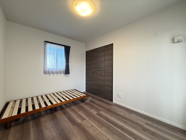 常滑市多屋町1丁目の洋室|洋室6帖♪（南東側）　子ども部屋にもピッタリです！