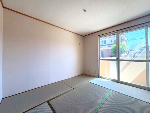 グリーンヒル小金台D棟の和室