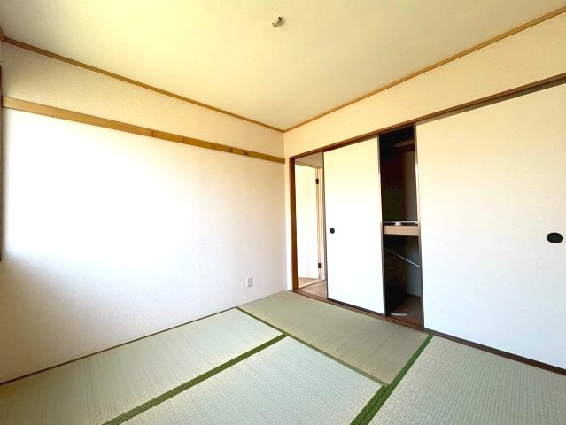 グリーンヒル小金台D棟の和室