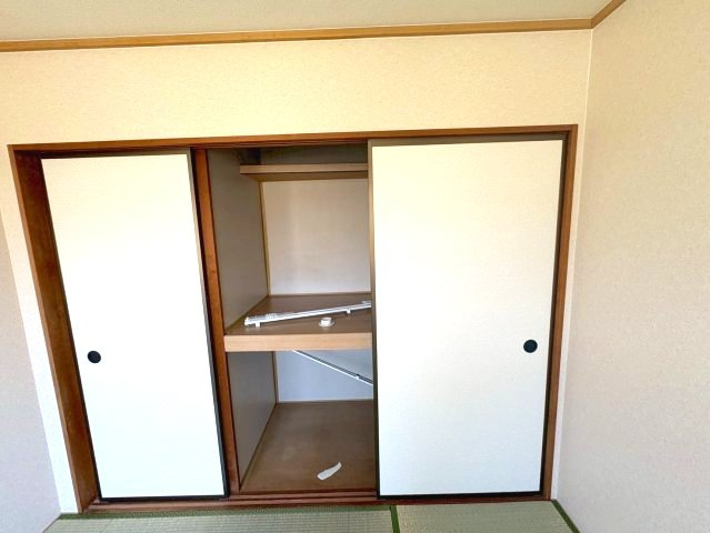 グリーンヒル小金台D棟の収納